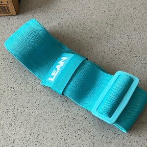 LEAN from lily sabri (lean with lily) adjustable band. Light to heavy. Pilates